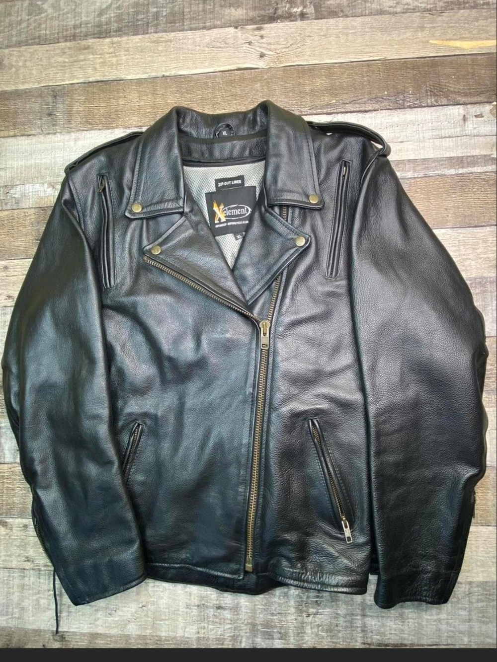 Genuine Buffalo Leather! Heavy duty, black leather motorcycle jacket. size Xl